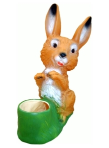 Haas met plantenbak